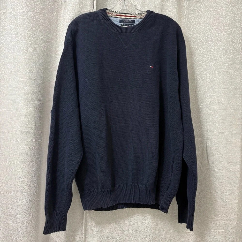 90’s Tommy Hilfiger Men's Navy Blue Crewneck Sweater Vintage Size XL Academia